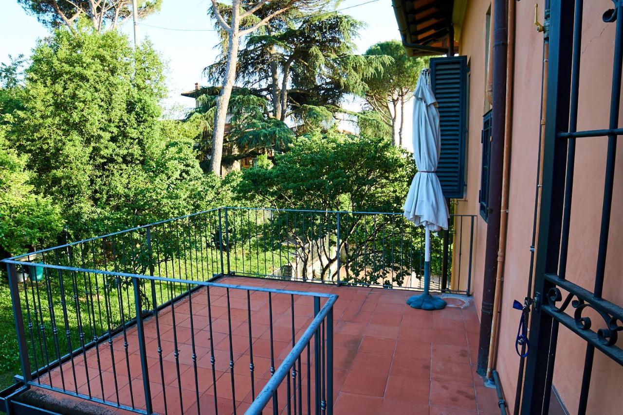 Chic Apt In Villa - Dolcevita Holiday Florencia Exterior foto