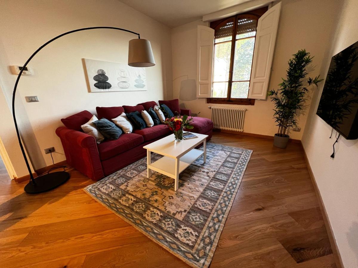 Chic Apt In Villa - Dolcevita Holiday Florencia Exterior foto