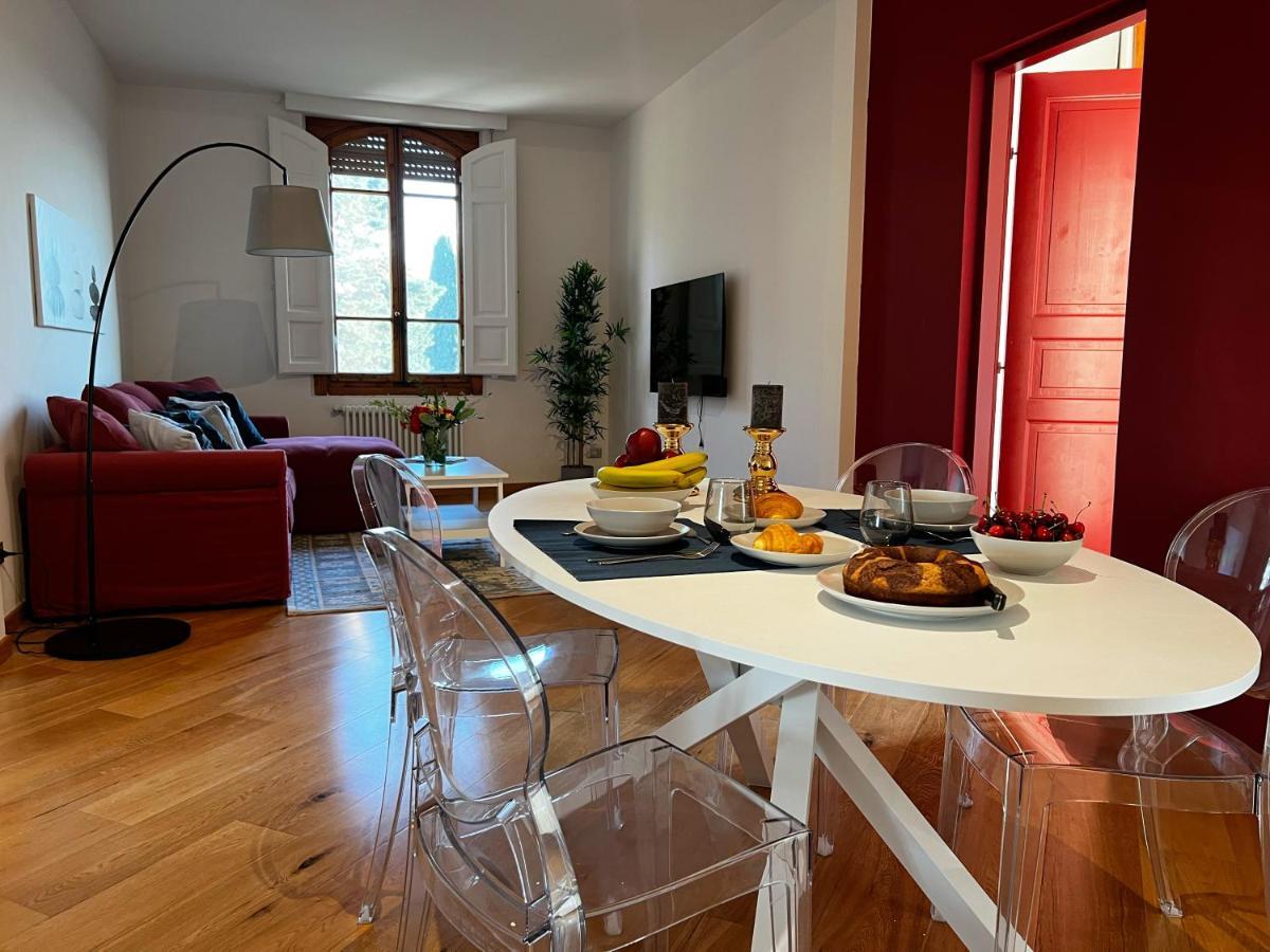 Chic Apt In Villa - Dolcevita Holiday Florencia Exterior foto