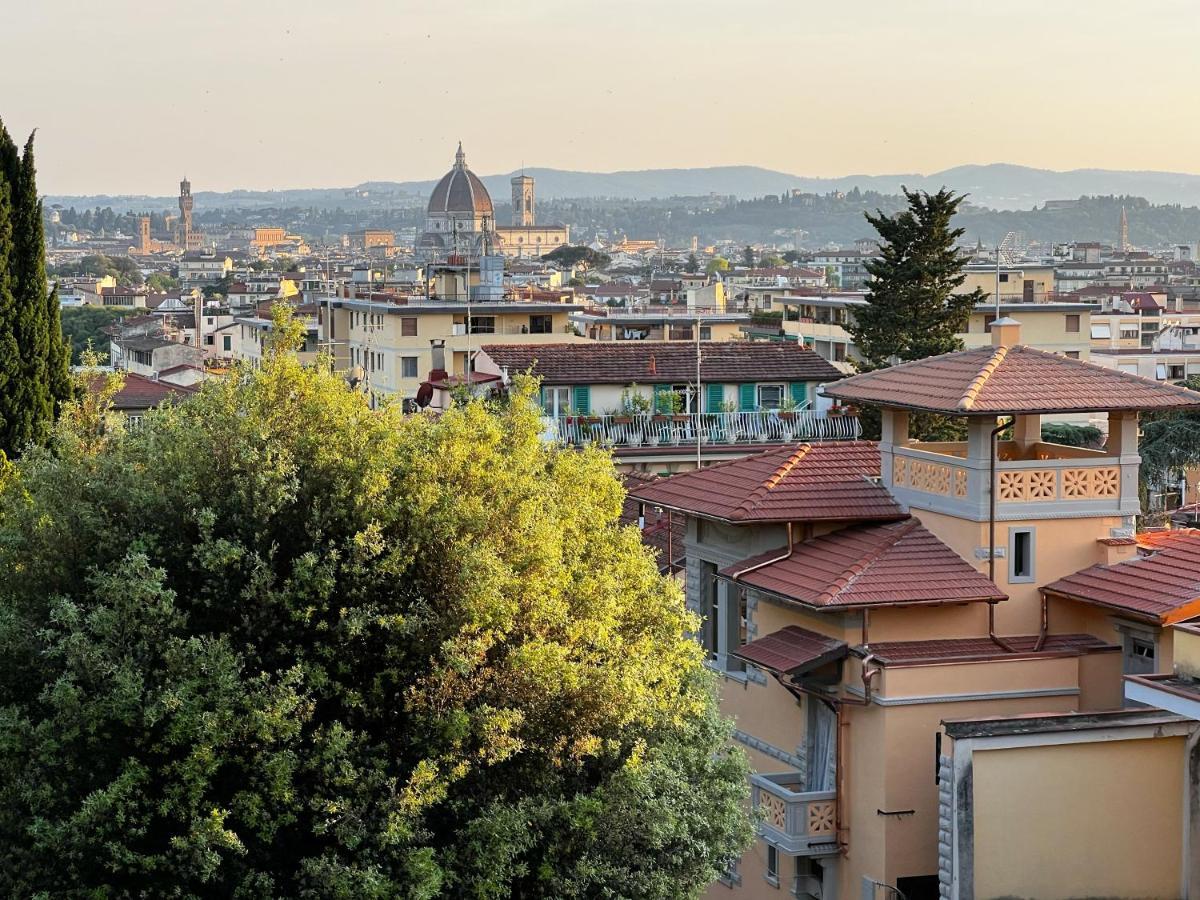 Chic Apt In Villa - Dolcevita Holiday Florencia Exterior foto