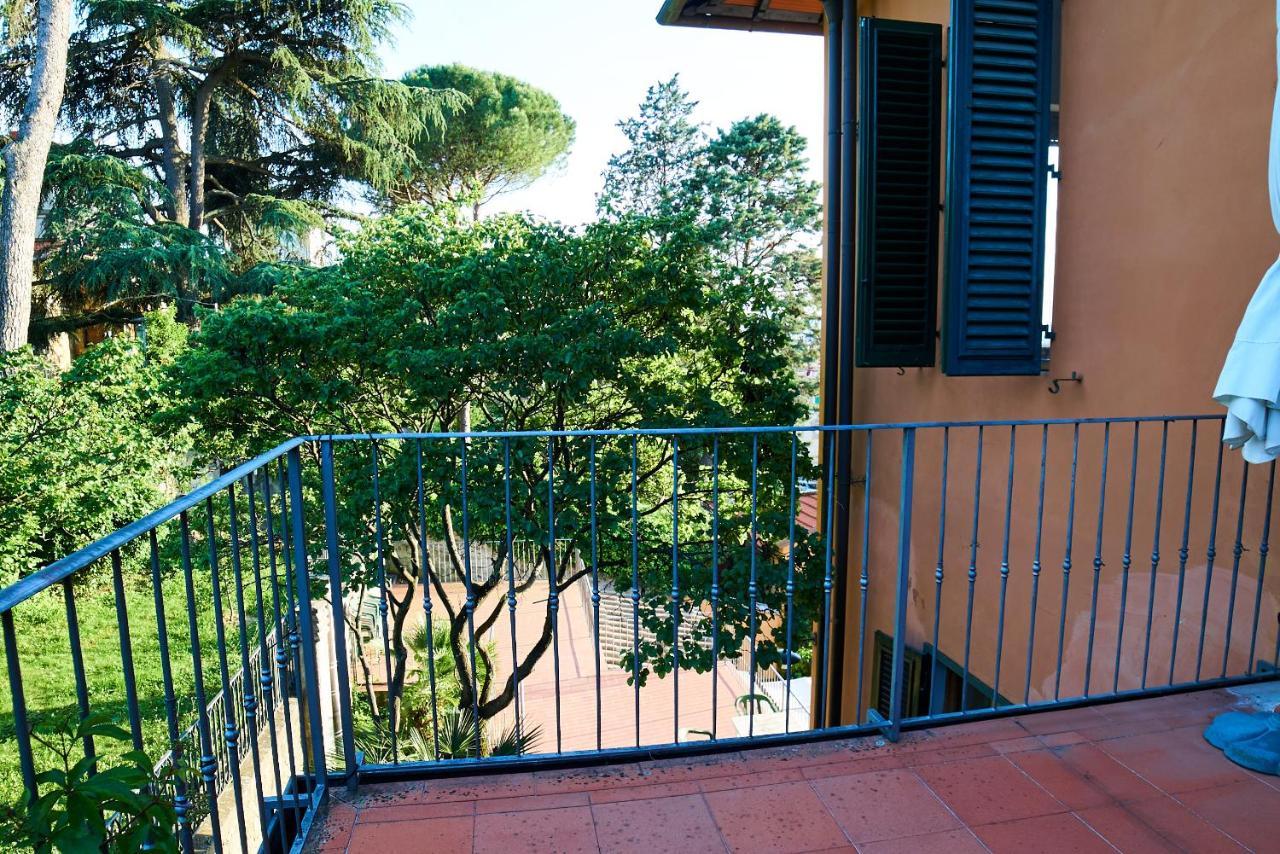 Chic Apt In Villa - Dolcevita Holiday Florencia Exterior foto
