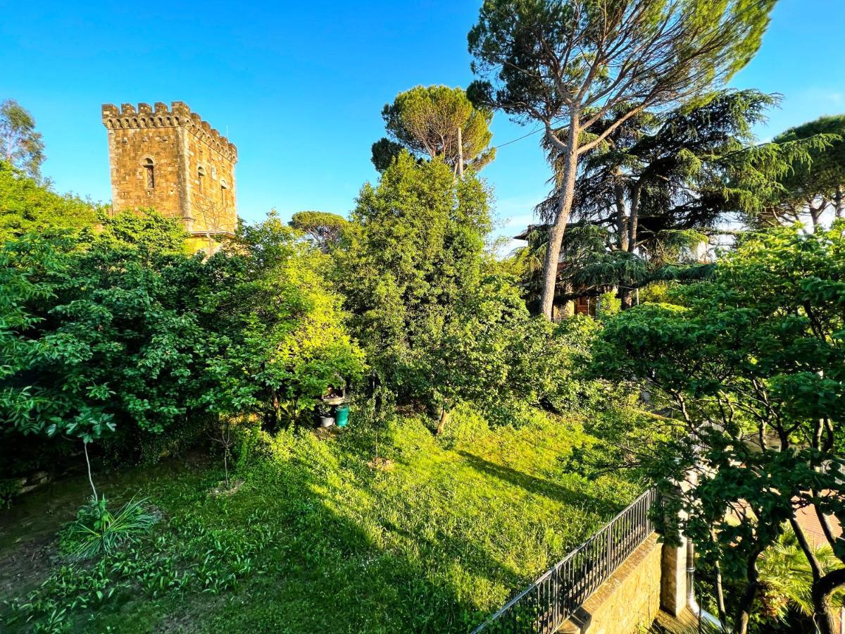 Chic Apt In Villa - Dolcevita Holiday Florencia Exterior foto