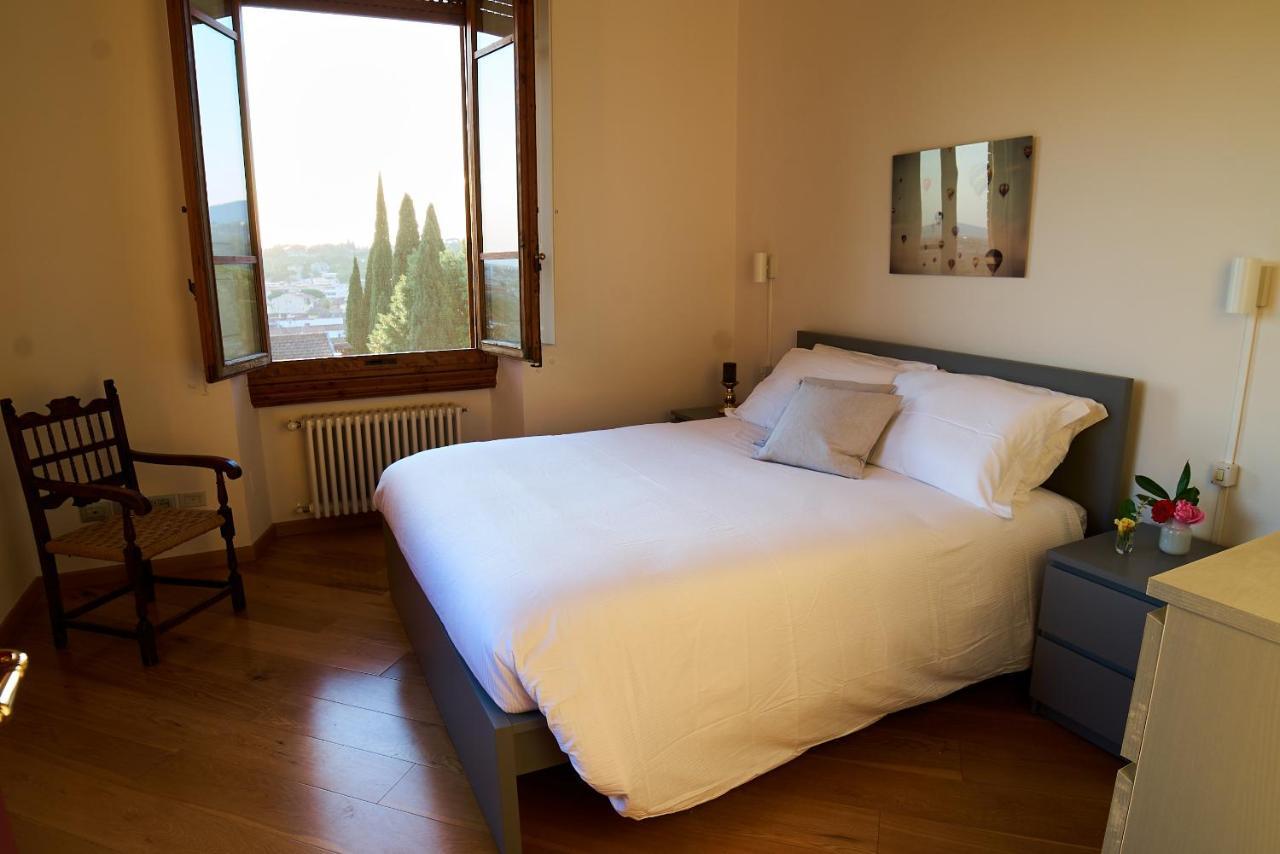 Chic Apt In Villa - Dolcevita Holiday Florencia Exterior foto