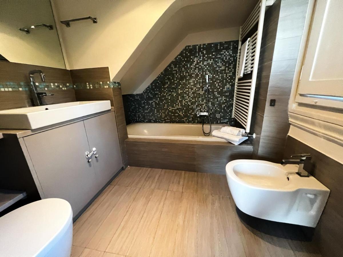 Chic Apt In Villa - Dolcevita Holiday Florencia Exterior foto