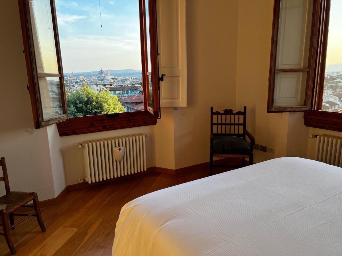 Chic Apt In Villa - Dolcevita Holiday Florencia Exterior foto