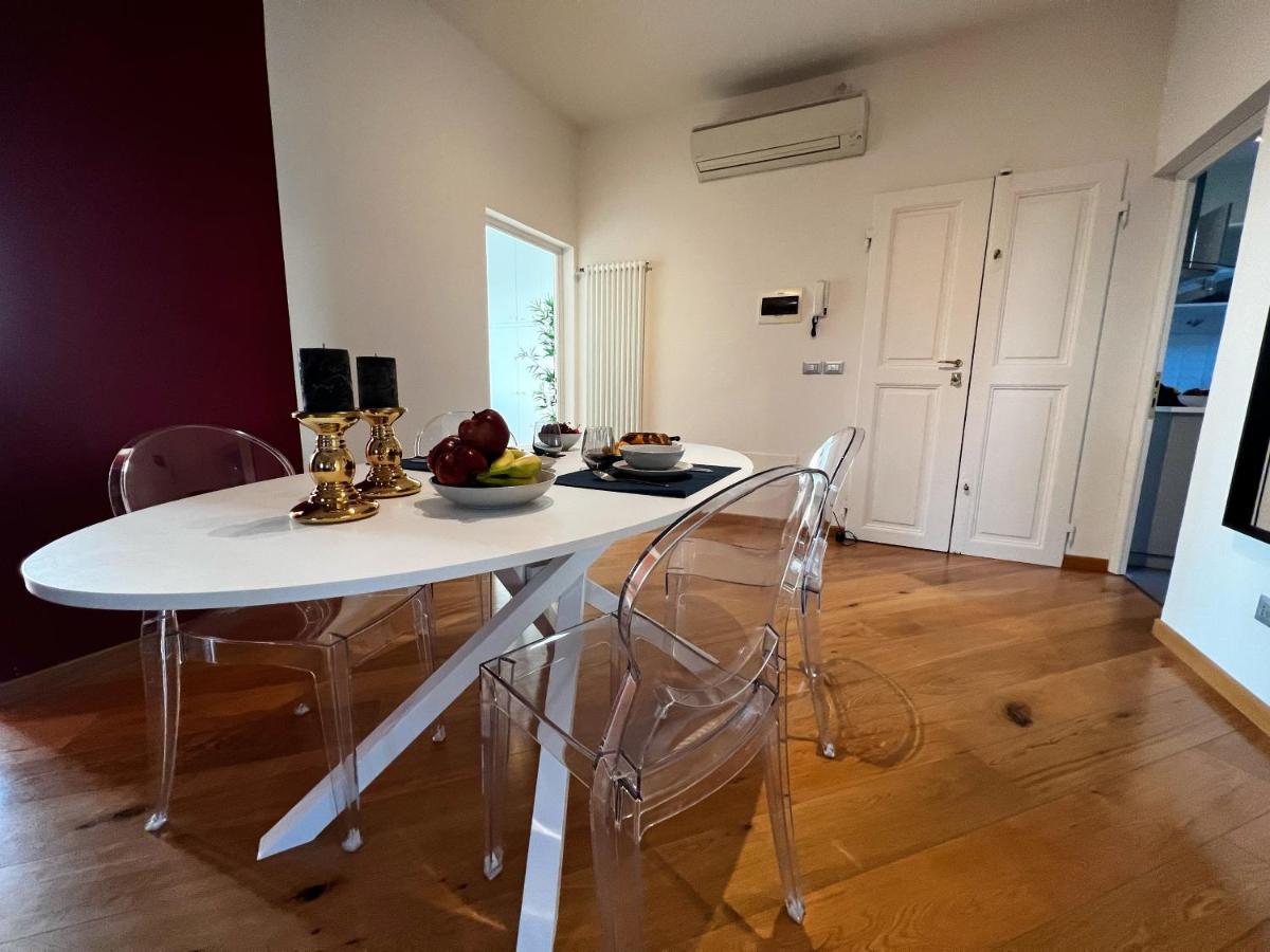 Chic Apt In Villa - Dolcevita Holiday Florencia Exterior foto